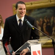Prof. Bojańczyk przemawia po otrzymaniu Nagrody NCN