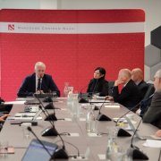 Spotkanie wicepremiera Jarosława Gowina z dyrekcją i członkami Rady NCN, w sali konferencyjnej w siedzibie Narodowego Centrum Nauki