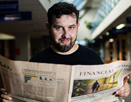 dr hab. Łukasz Gruszczyński - zdjęcie portretowe