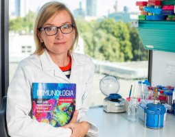  prof. Dominika Nowis - zdjęcie portretowe