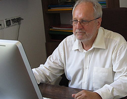 zdjęcie z projektu prof. Jerzy Duszyński