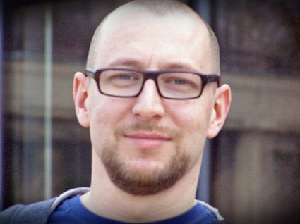 Zdjęcie portretowe Szymona Wicharego