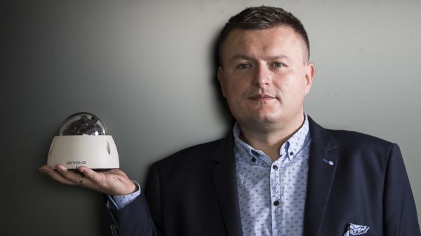 Dr Paweł Karczmarek