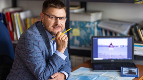 Dr hab. Michał Łuszczuk,