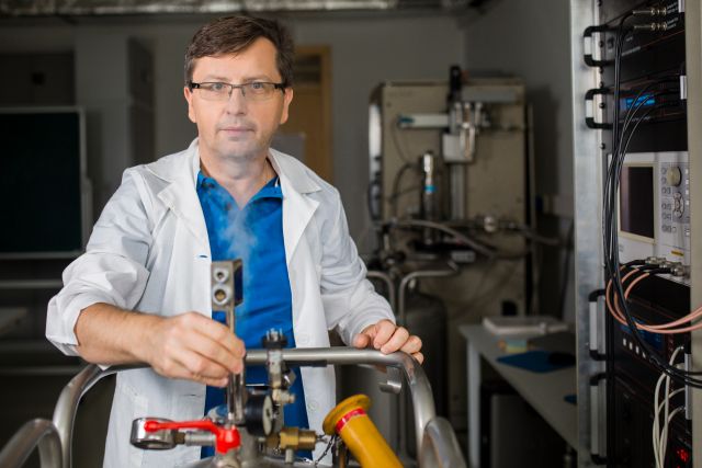 prof. dr hab. Marian Paluch