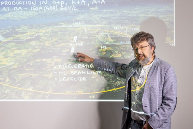 prof. dr hab. Marek Gaździcki 