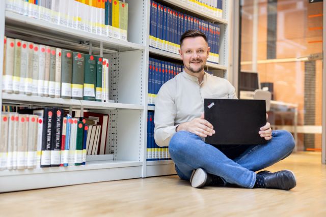 dr hab. Damian Guzek, prof. UŚ, fot. Łukasz Bera