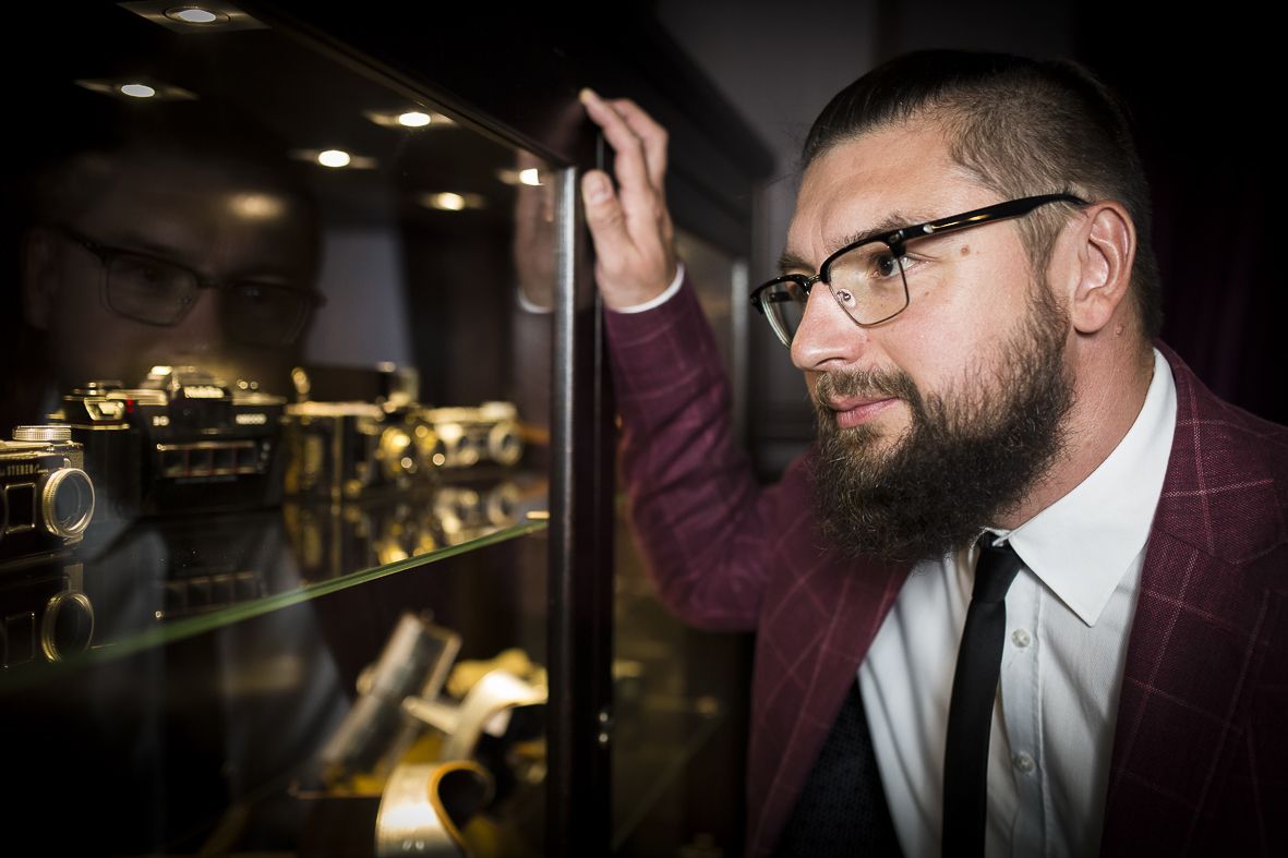 Photo by Michał Łepecki. The photo shoot was organized at Fotoplastikon Warszawski, branch of the Warsaw Uprising Museum