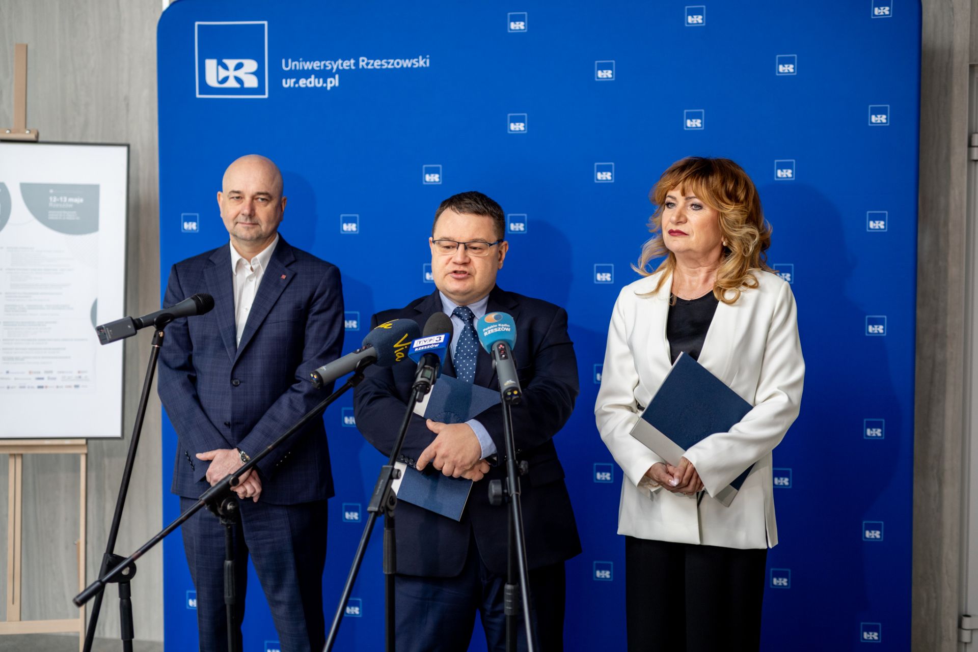 Prof. Krzysztof Jóźwiak, prof. Adam Reich, Prof. Jolanta Szempruch podczas konferencji prasowej otwierającej Dni NCN 2025 w Rzeszowie